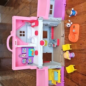Fisher-Price Big Helpers Playset